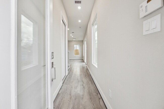 Photo - 863 Prosper St