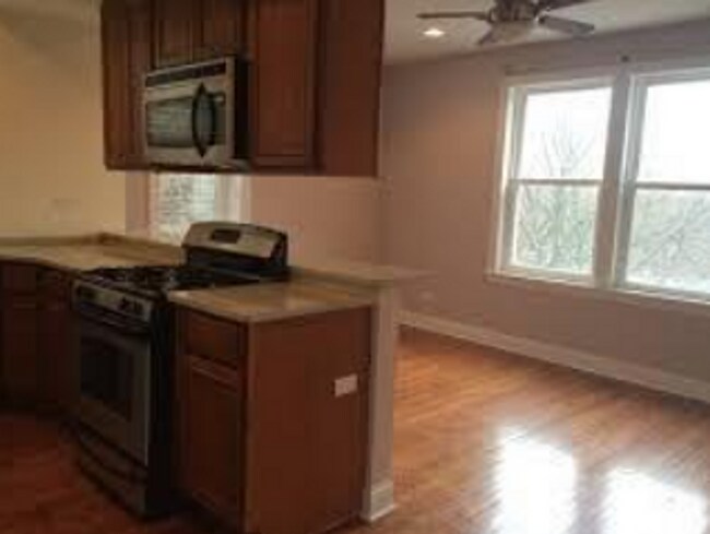 Photo - 2 bedroom rehab in Lincoln Square Unit 4751-2