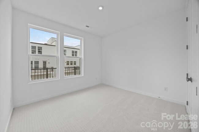 Photo - 4332 Honeywalk Ln