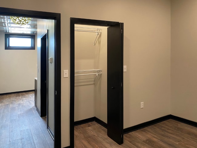 Photo - 2416 E Carson St Unit 1A