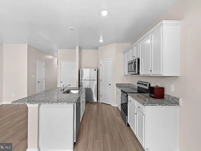 Photo - 112 Cramsford St