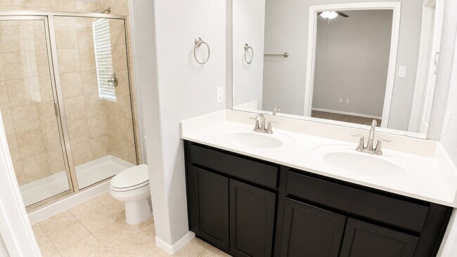 Photo - 124 Camelot Pl Ct