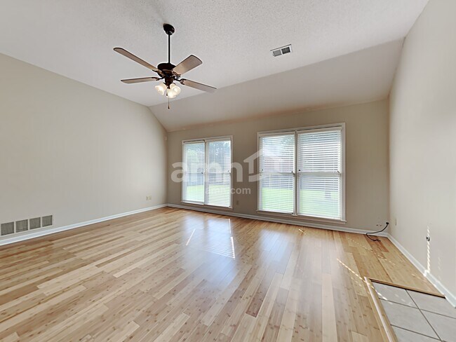 Photo - 5005 Bristol Woods