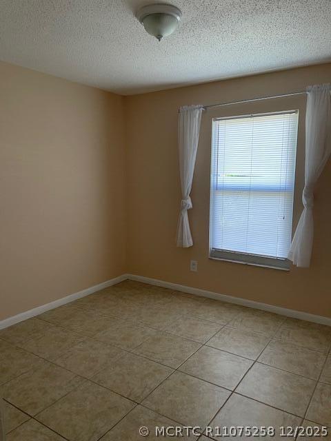 Photo - 1719 SW Import Dr