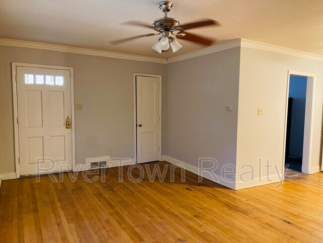 Photo - 3558 Poplar Ave