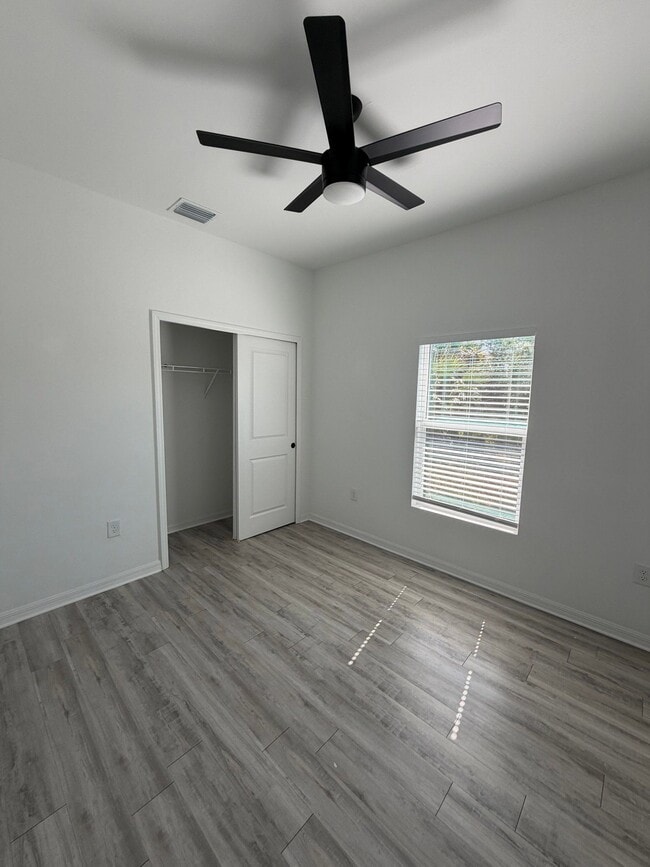 Photo - 1145 Edgerton Ave