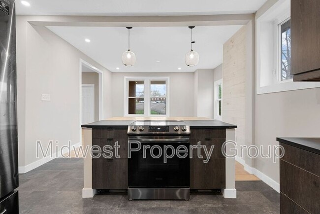 Photo - 2410 North and South Rd