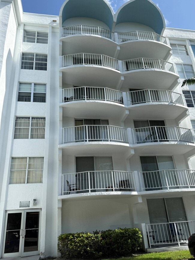 Photo - 482 NW 165th St Unidad A-301