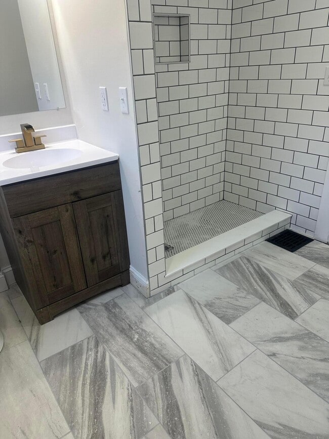 Photo - 1277 E 18th Ave