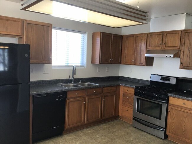 Photo - <b>Three Bedroom Two Bath Behind Smith's <br><Br>