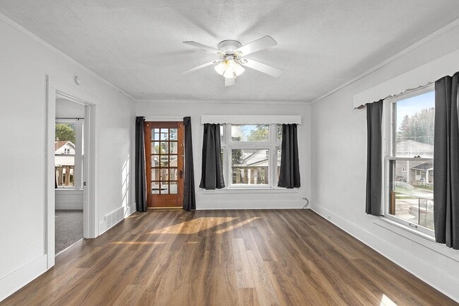Building Photo - 1639 Wendler Ave SW Rental