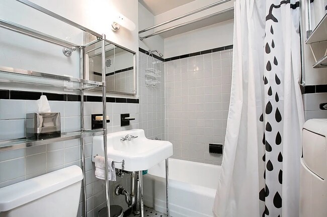 Photo - 25 W 13th St Unidad 6KS