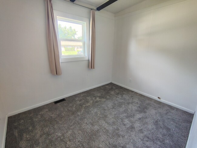 Photo - 1213 Kingsley Dr