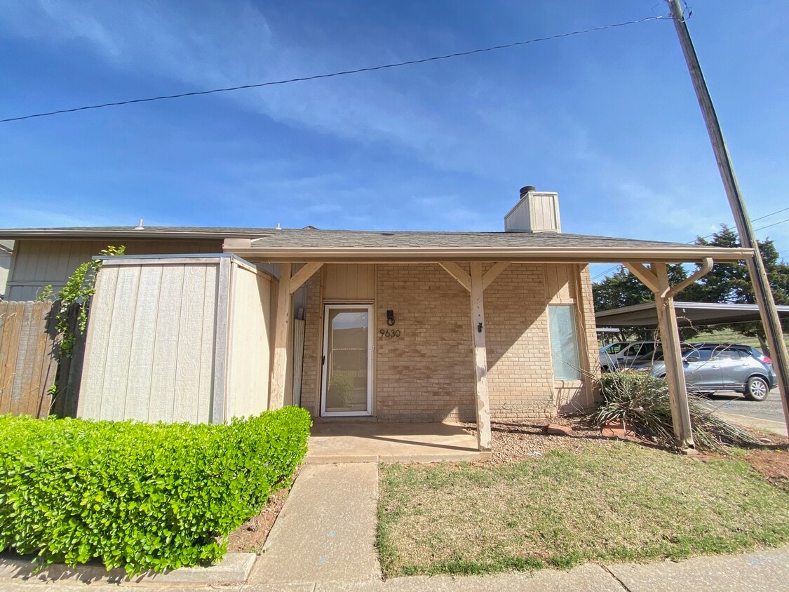 Photo - 9630 Hefner Village Blvd (Oklahoma City, OK)