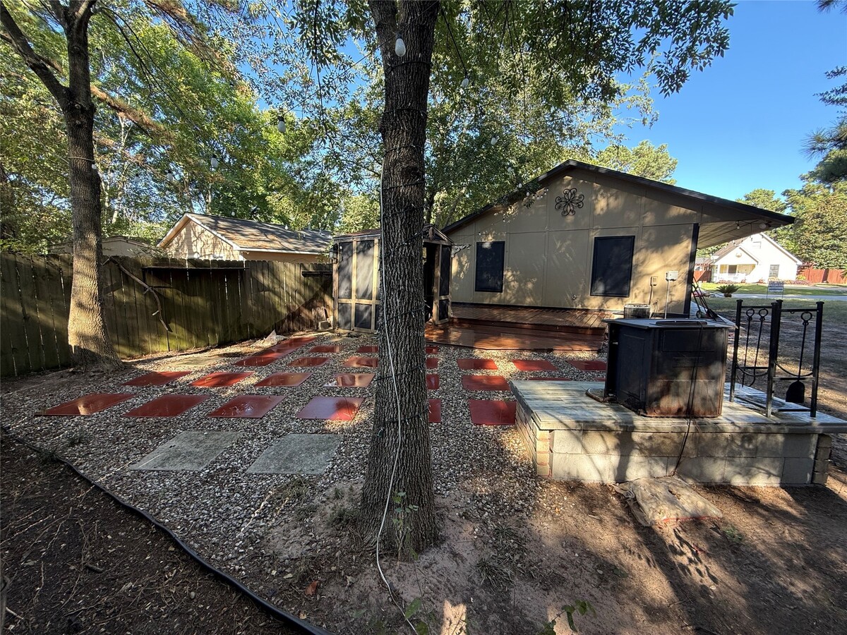 Photo - 919 Lovett St