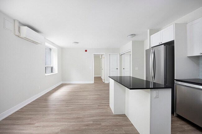 Photo - 65 Hillside Dr