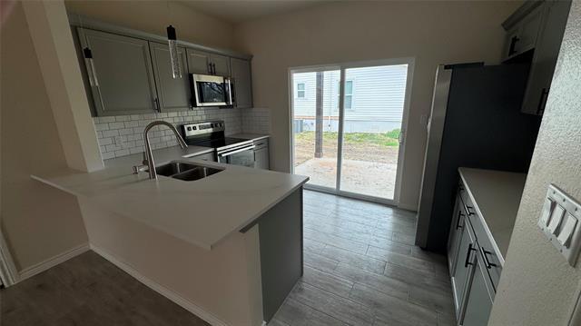 Photo - 502 W Sanger St