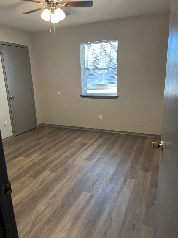 Photo - 705 Guadalimar St