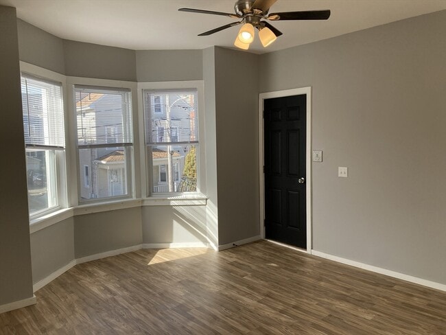 Photo - 49 Linden St Unit 2