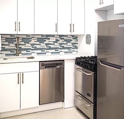 Photo - 165 Christopher St Unit 1V