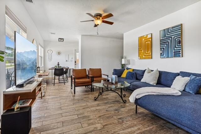 Photo - 917 W Drew St