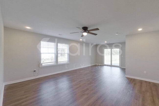 Photo - 122 Cottage Grove Rd