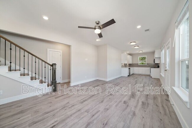 Photo - 6506 Park Pl Dr
