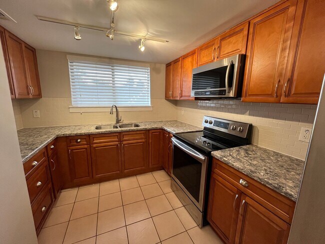 Photo - JUST REDUCED! Modern meets Contemporary: G...