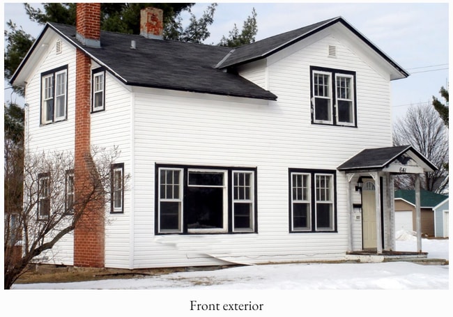 Photo - 641 12th St N