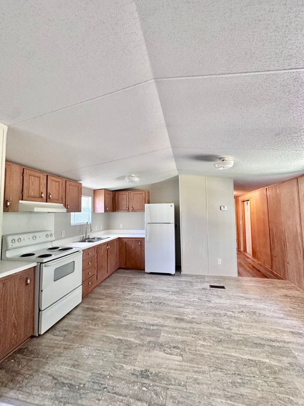 Photo - 110 S Rustic Ln