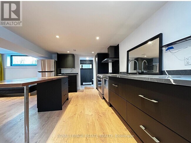 Photo - 65 Maywood Park