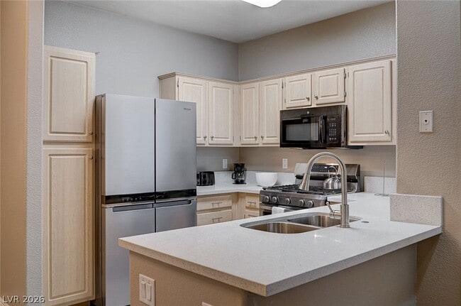 Photo - 855 N Stephanie St Unit 1013
