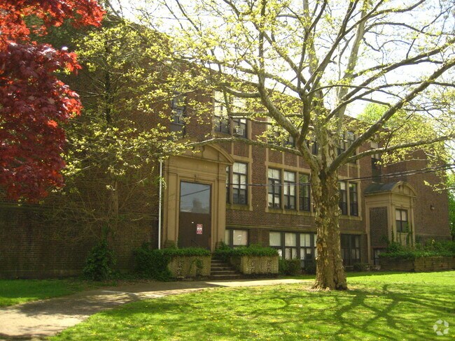 Photo - Lincoln Farms