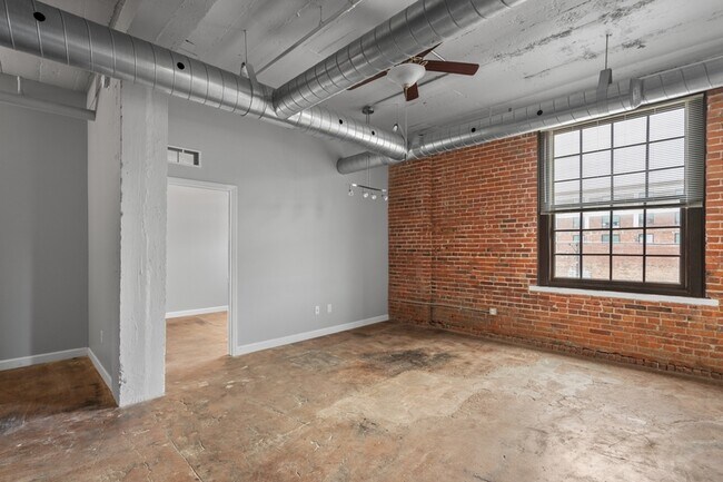 Photo - 402 E 4th St Unidad 304