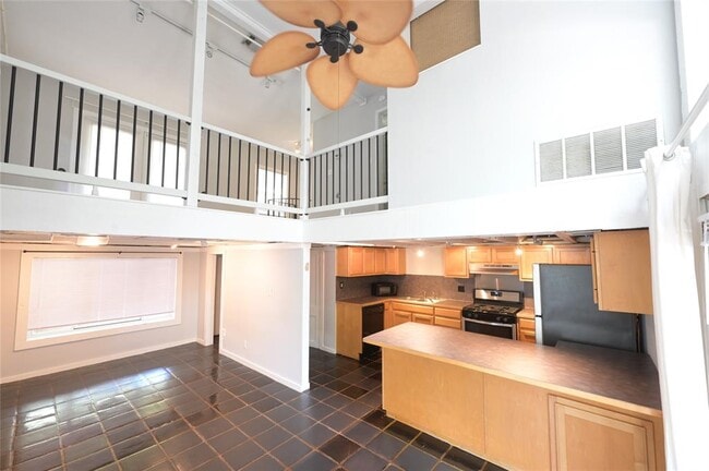 Photo - 1603 Courtland Ln
