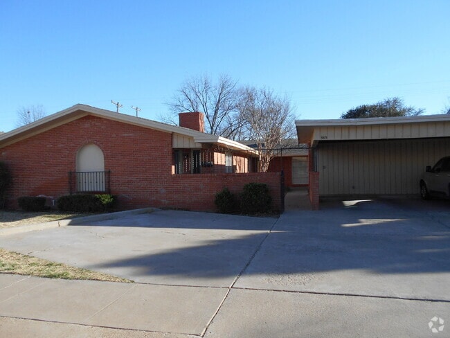 Building Photo - 3813 51st St Rental