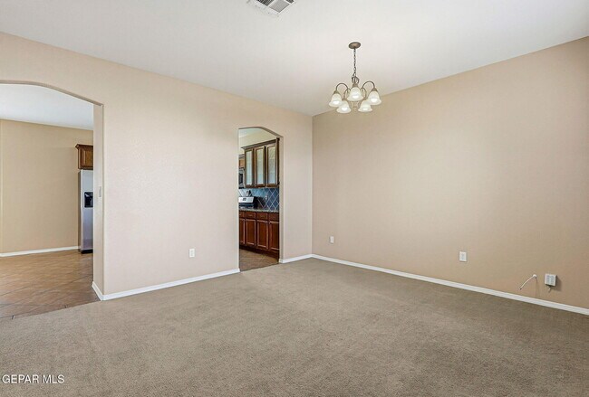 Photo - 3165 Sarina Cir