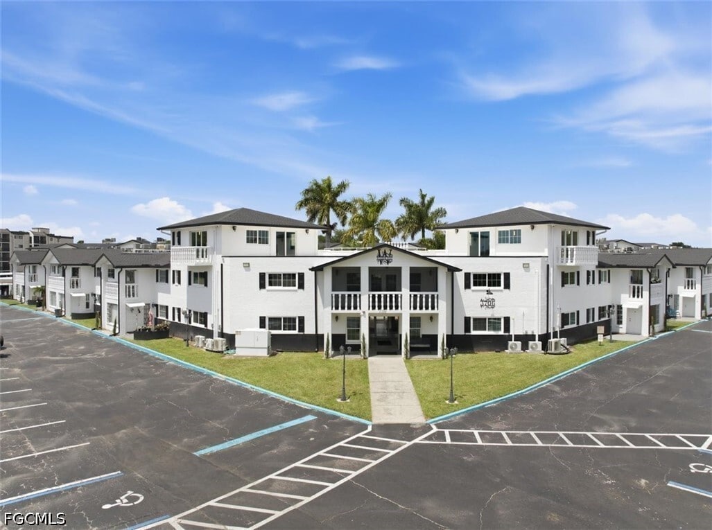 Photo - 3706 Broadway Unidad 18