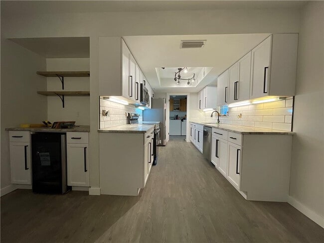 Photo - 2255 54th Ave