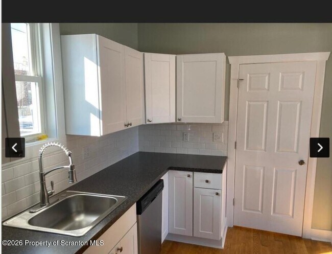 Photo - 402 S Valley Ave