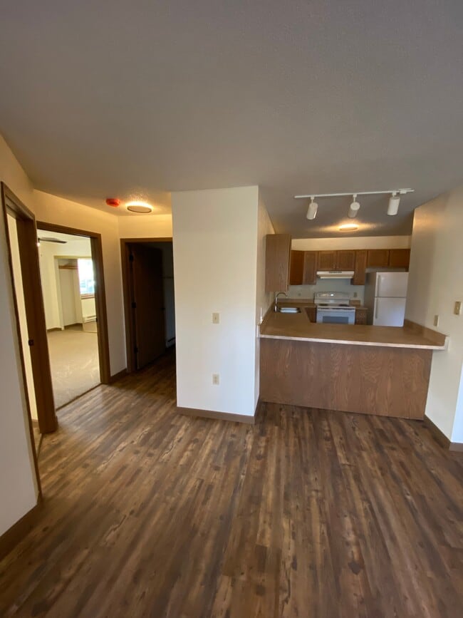Lakeview Apartments