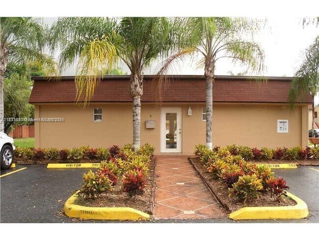 Photo - 9970 SW 88th St Unidad 914-9 Rental