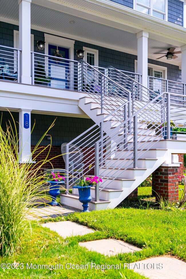 Photo - 18 Valentine St