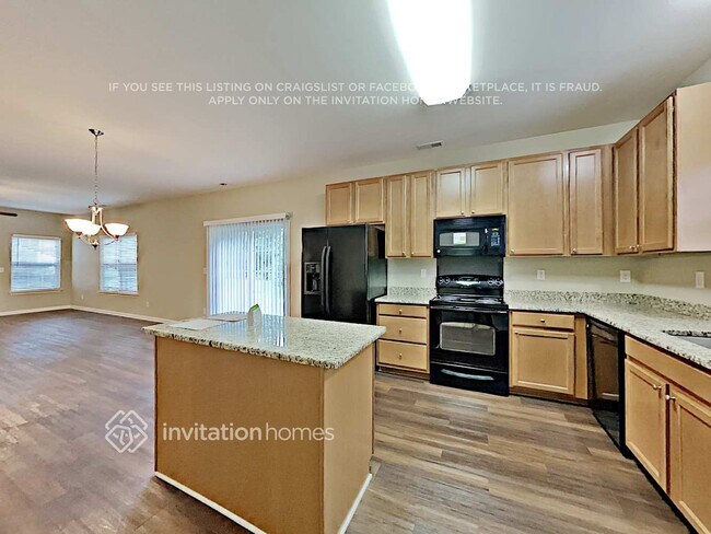 Photo - 2011 Cornflower Ln