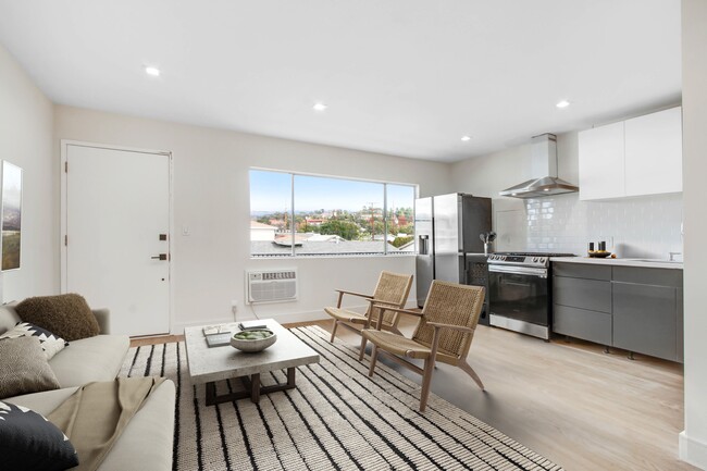 Photo - 1443 N Avenue 47