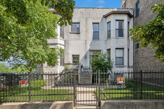 Photo - 828 W Dakin St Condo Unit 1W