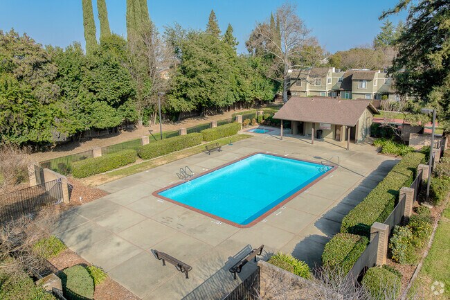 Piscina - Villa San Juan Condo