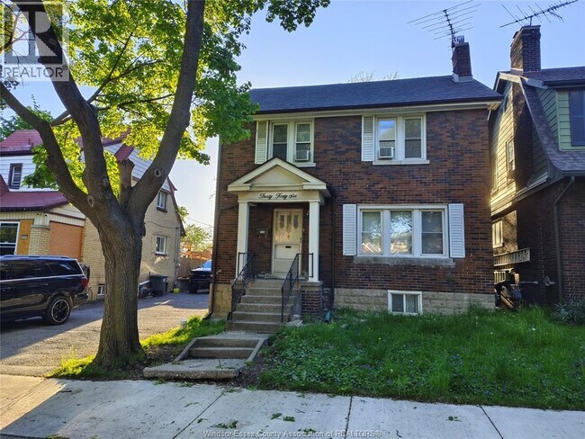 Photo - 3046 Alexander Ave
