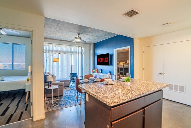 Photo - 914 N 4th St Unidad ID1263042P