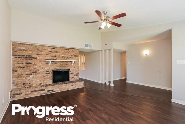 Photo - 7812 Burgundy Dr